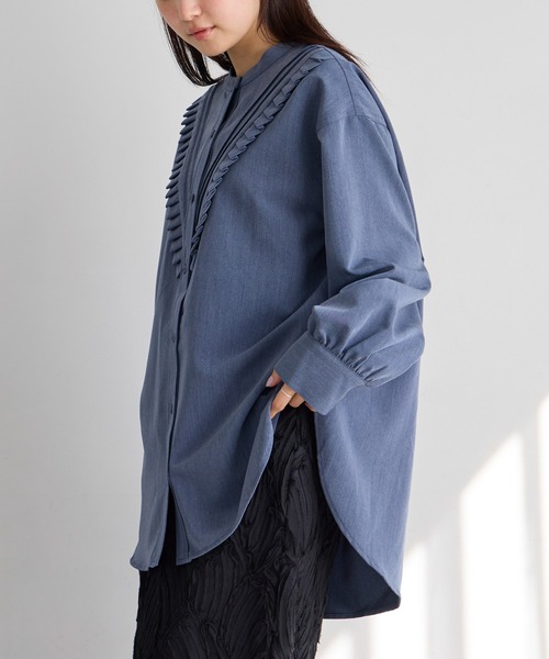 LAVEANGE（ラビアンジェ）の「【洗える】プリーツピンタックシャツ（シャツ/ブラウス・レディース・ネイビー/サックスブルー・4L/3L/LL/M/5L）」の4枚目の写真