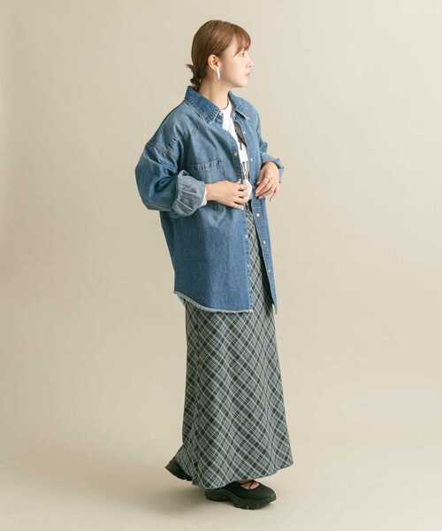 KBF（ケイビーエフ）の「オーバーデニムシャツ（シャツ/ブラウス・レディース・ブルー/ブラック・ONE）」の5枚目の写真