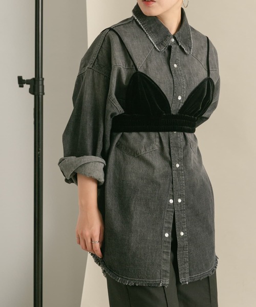 KBF（ケイビーエフ）の「オーバーデニムシャツ（シャツ/ブラウス・レディース・ブルー/ブラック・ONE）」の3枚目の写真