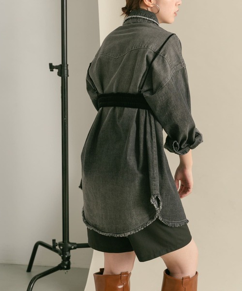 KBF（ケイビーエフ）の「オーバーデニムシャツ（シャツ/ブラウス・レディース・ブルー/ブラック・ONE）」の13枚目の写真