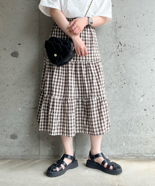 merrylatte（メリーラテ）の「フレンチガーリーチェックティアードスカート（スカート・レディース・ブラック/ブラウン・MEDIUM/SMALL/LARGE）」の4枚目の写真