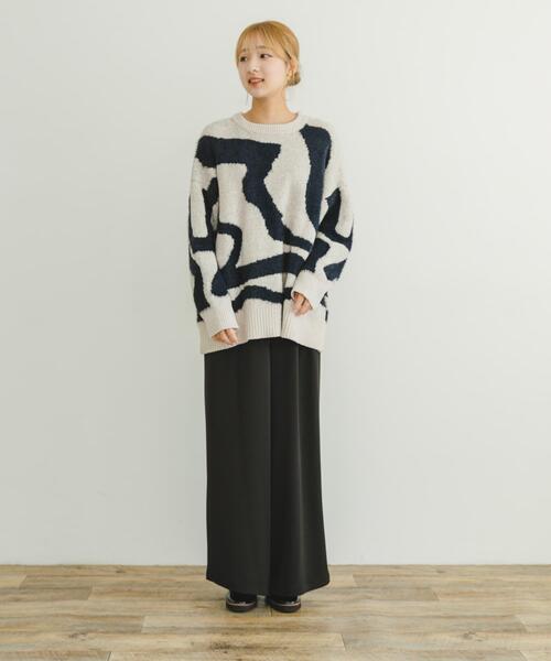 ITEMS URBANRESEARCH（アイテムズ アーバンリサーチ）の「モールフェザージャガードニット（ニット/セーター・レディース・チャコールグレー/アイボリー/ブラウン・FREE）」の12枚目の写真