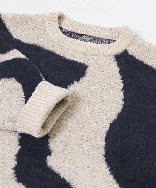 ITEMS URBANRESEARCH（アイテムズ アーバンリサーチ）の「モールフェザージャガードニット（ニット/セーター・レディース・チャコールグレー/アイボリー/ブラウン・FREE）」の18枚目の写真