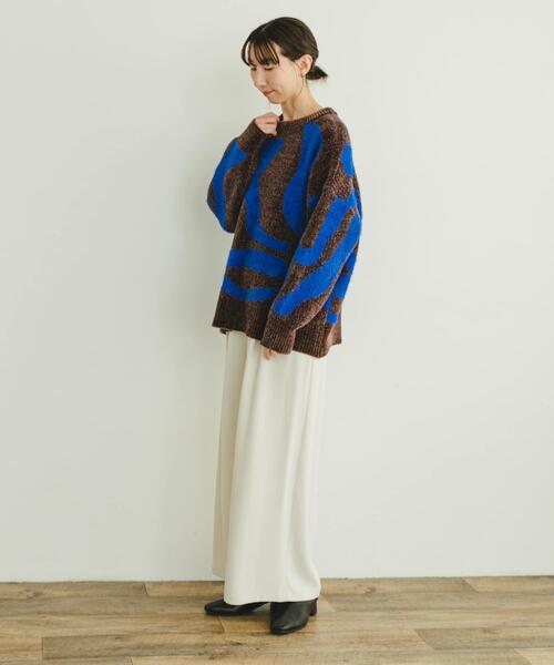 ITEMS URBANRESEARCH（アイテムズ アーバンリサーチ）の「モールフェザージャガードニット（ニット/セーター・レディース・チャコールグレー/アイボリー/ブラウン・FREE）」の22枚目の写真