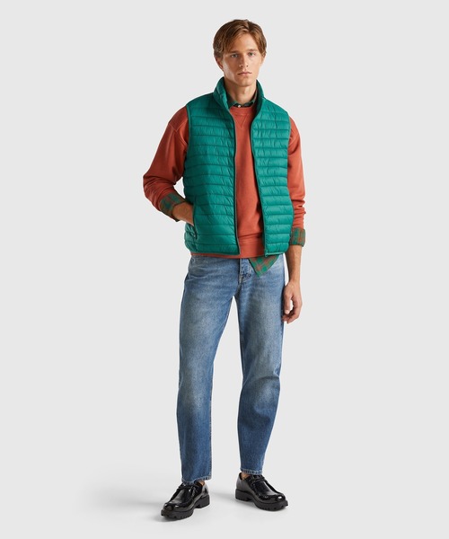 BENETTON (UNITED COLORS OF BENETTON)(ベネトンユナイテッドカラーズオブベネトン)の「【GREEN B】リサイクルナイロン無地中綿ベスト(ベスト・メンズ・グレイッシュブルー/グリーン・SMALL/MEDIUM)」の6枚目の写真