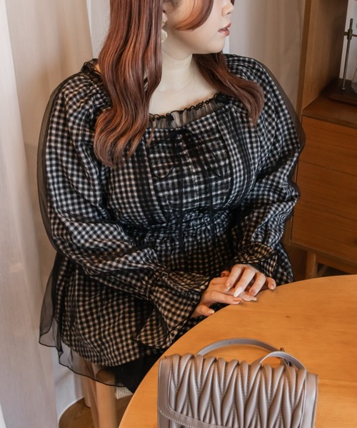 CLETTE(クレット)の「チュール重ねチェック柄ブラウス(シャツ/ブラウス・レディース・ブラック/グレー・LL/3L/4L)」の6枚目の写真