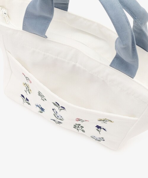 Afternoon Tea（アフタヌーンティー）の「エリタージュフルール刺繍保冷ランチバッグ（キッチンツール・レディース・ブルー・ONE SIZE）」の5枚目の写真