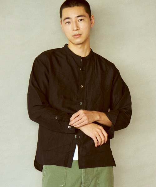 OMNIGOD（オムニゴッド）の「[OMNIGOD mens / オムニゴッド] リヨセルリネンポプリン スタンドカラーワークシャツ（シャツ/ブラウス・メンズ・ホワイト/ネイビー/ブラック・2/3/4）」の2枚目の写真