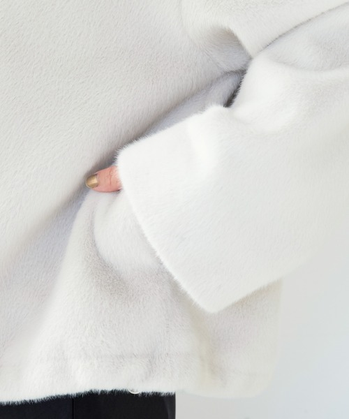 MICA&DEAL(マイカ&ディール)の「スタンドカラーファーブルゾン(ブルゾン・レディース・オフホワイト/グレイッシュベージュ・FREE)」の12枚目の写真