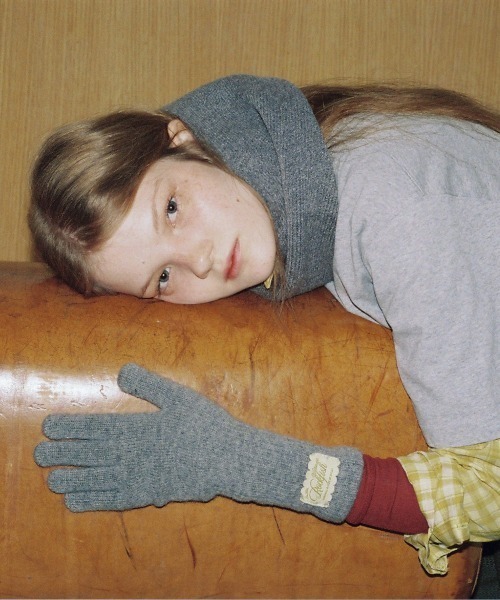 ROCKFISH WEATHERWEAR(ロックフィッシュウェザーウェア)の「FLUFFY LONG GLOVES(手袋・レディース・スカイブルー/イエロー/ネイビー/ベージュ/クリーム/グレー/ピンク/ブラウン/ライトグレー・FREE)」の13枚目の写真