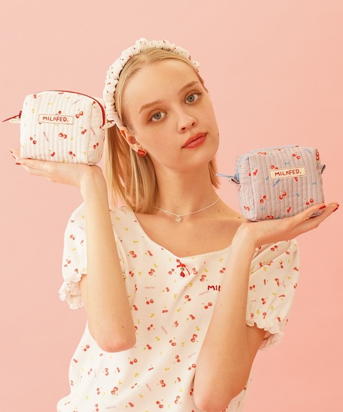 MILKFED.（ミルクフェド）の「CHERRY PATTERN POUCH（ポーチ・レディース・オフホワイト/グレー・ONE SIZE）」の10枚目の写真
