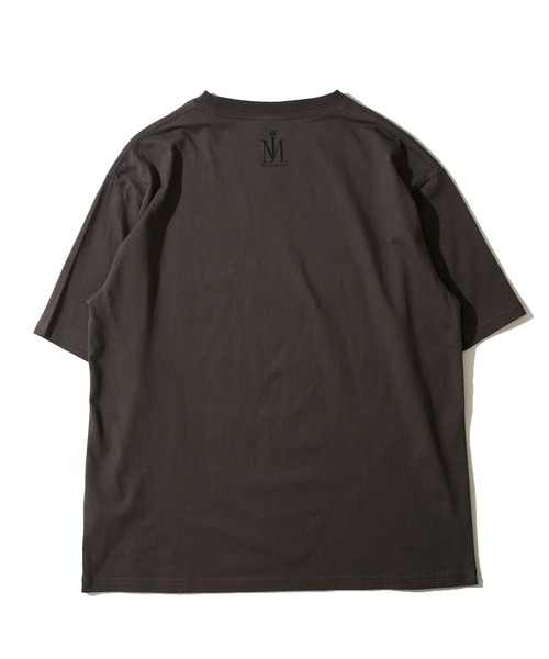 ADPOSION(アドポーション)の「【MICHAEL JACKSON/マイケル・ジャクソン】 リラックスフィット フロントプリント クルーネックTシャツ(Tシャツ/カットソー・レディース・チャコールグレー/ブラック・MEDIUM/LARGE/X-LARGE)」の6枚目の写真