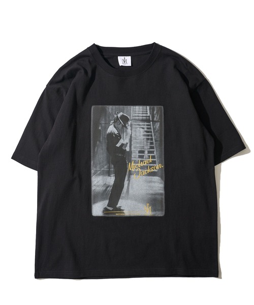 ADPOSION(アドポーション)の「【MICHAEL JACKSON/マイケル・ジャクソン】 リラックスフィット フロントプリント クルーネックTシャツ(Tシャツ/カットソー・レディース・チャコールグレー/ブラック・MEDIUM/LARGE/X-LARGE)」の3枚目の写真