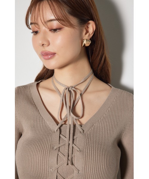 rienda（リエンダ）の「レースアップリブニットトップス（ニット/セーター・レディース・ブラック/ライトブルー/ホワイト/ベージュ・FREE）」の6枚目の写真