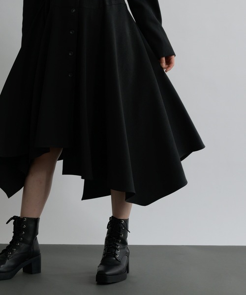 Ellno de Mavie(エルノデメヴィ)の「イレギュラーヘムシェイクワンピース(ワンピース・レディース・ブラック/ブルーグリーン・FREE)」の14枚目の写真