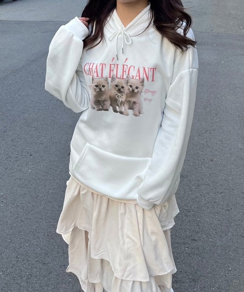 merrylatte(メリーラテ)の「ねこ英字リボンパーカー(パーカー・レディース・ホワイト・X-LARGE)」の1枚目の写真