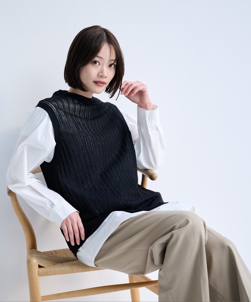 Arnold Palmer（アーノルドパーマー）の「シアーニット ベスト × シャツ レイヤード セット（アンサンブル・レディース・ライトベージュ/ブラック/ライトブルー・M/S/L）」の11枚目の写真