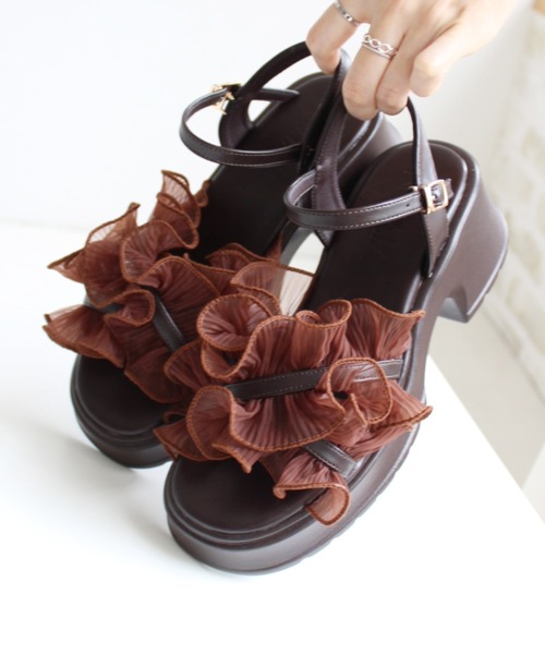 VIVIAN（ヴィヴィアン）の「シアークロスフリル厚底ストラップサンダル（サンダル・レディース・ブラック/グレー/アイボリー/ネイビー/ダークブラウン/クリアブラック/ライトグレー/ピンク・LL/S/M/L/SS）」の10枚目の写真