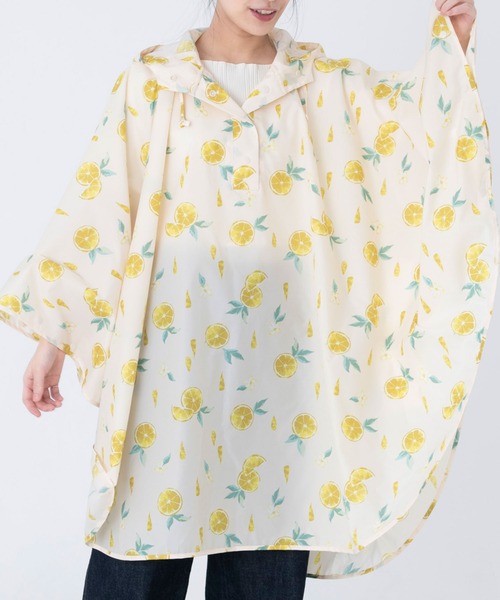 Wpc.(ダブリュピーシー)の「ワールドパーティー W.P.C R1093 ポンチョ(レインコート/ポンチョ・レディース・ベージュ/オフホワイト/グリーン系その他/ブルー系その他/オレンジ系その他/レッド系その他/ブルー系その他2/ブルー系その他4/レッド系その他2/ブルー系その他3・FREE)」の12枚目の写真