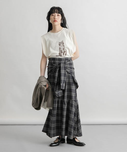 KBF（ケイビーエフ）の「ノースリーブプリントカットソー（Tシャツ/カットソー・レディース・チャコールグレー/イエロー系その他/オートミール・ONE）」の20枚目の写真