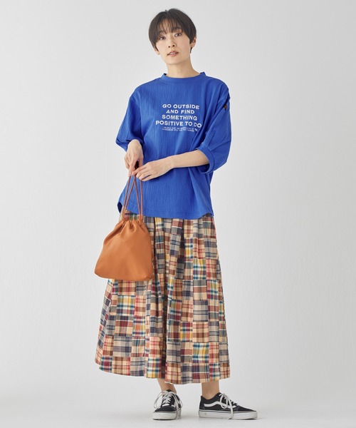 KRIFF MAYER Lady's Collection（クリフメイヤーレディースコレクション）の「【綿100%】楊柳刺繍Tシャツ（Tシャツ/カットソー・レディース・ナチュラル/カラフル/ブルー/イエロー/グレー/ブラック・MEDIUM/LARGE）」の20枚目の写真