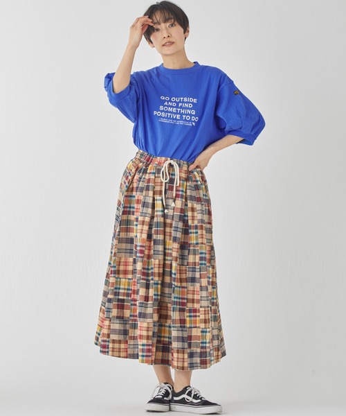 KRIFF MAYER Lady's Collection（クリフメイヤーレディースコレクション）の「【綿100%】楊柳刺繍Tシャツ（Tシャツ/カットソー・レディース・ナチュラル/カラフル/ブルー/イエロー/グレー/ブラック・MEDIUM/LARGE）」の8枚目の写真