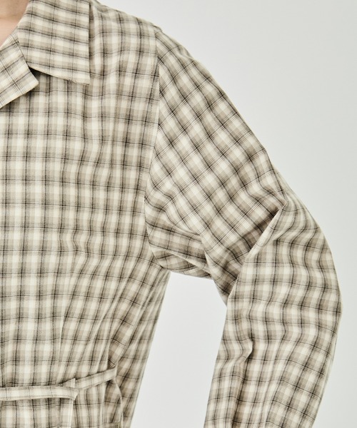 PUBLIC TOKYO（パブリックトウキョウ）の「オープンカラーミニシャツワンピ（シャツワンピース・レディース・グレー/ベージュ・FREE）」の4枚目の写真