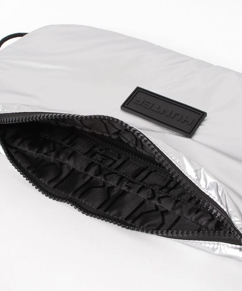 HUNTER（ハンター）の「HUNTER トラベル ホーボー シリング（ショルダーバッグ・レディース・ブラック/シルバー/ブルー・FREE）」の4枚目の写真