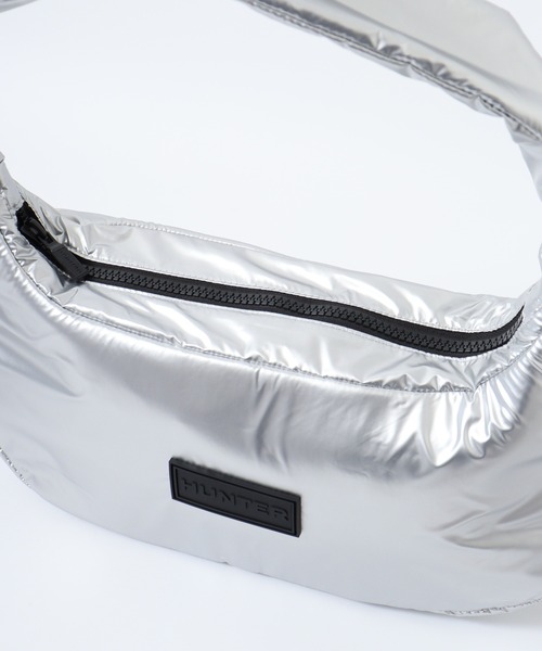 HUNTER（ハンター）の「HUNTER トラベル ホーボー シリング（ショルダーバッグ・レディース・ブラック/シルバー/ブルー・FREE）」の15枚目の写真