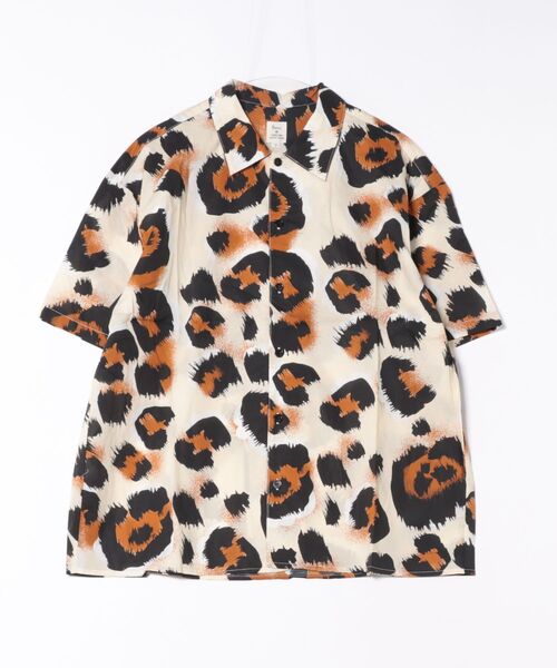 Revo.(レボ)の「【Revo.】ペイントレオパードパターンショートスリーブシャツ/メンズ(シャツ/ブラウス・メンズ・パープル/ホワイト/レッド・M/L)」の2枚目の写真
