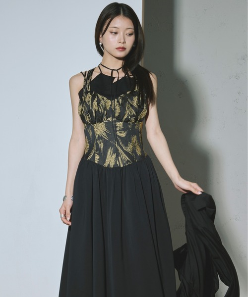 セール】Back design ジャガード切り替えフレアワンピース