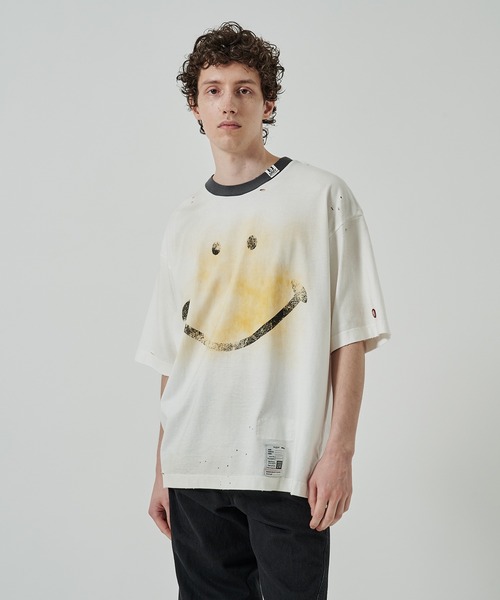 MIHARAYASUHIRO(ミハラヤスヒロ)の「【MIHARAYASUHIRO/ミハラヤスヒロ】SMILY FACE PRINTEDDISTRESSED TEE(Tシャツ/カットソー・メンズ・ホワイト/ブラック・48/46)」の4枚目の写真