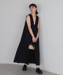 V neck volume flare one piece / Vネックボリュームフレアワンピース