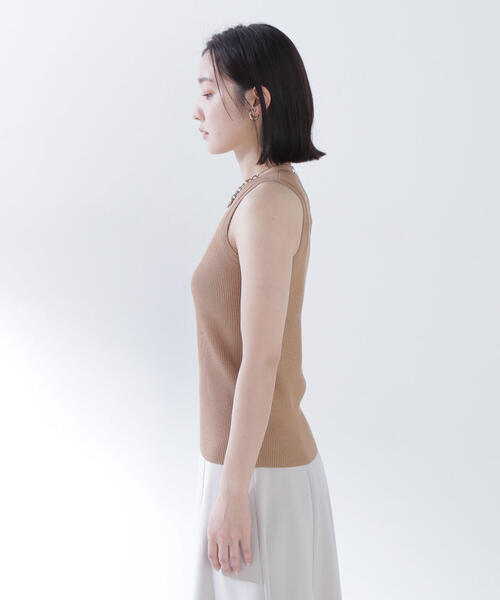 NATURAL BEAUTY BASIC(ナチュラルビューティーベーシック)の「◇アメスリリブニット(タンクトップ・レディース・ベージュ/ブラック/オフホワイト・FREE)」の7枚目の写真