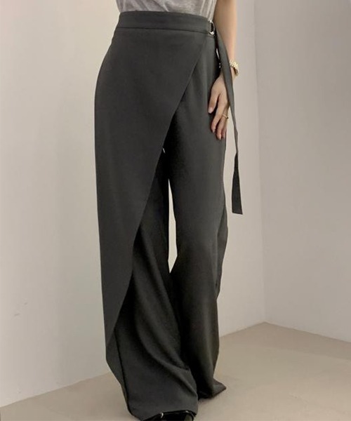 DAY CLOSET(デイ クローゼット)の「レディース 履くだけでこなれ見え。ラップデザインハイウエストストレートワイドパンツ(スラックス・レディース・ダークグレー/グレー系その他・FREE)」の7枚目の写真