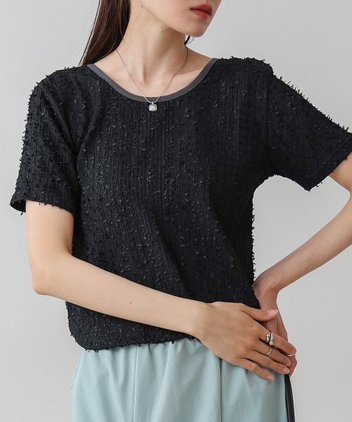 Bab(バブ)の「配色パイピングシャギーカットトップス(Tシャツ/カットソー・レディース・ブラック/ブルー/アイボリー・FREE)」の19枚目の写真