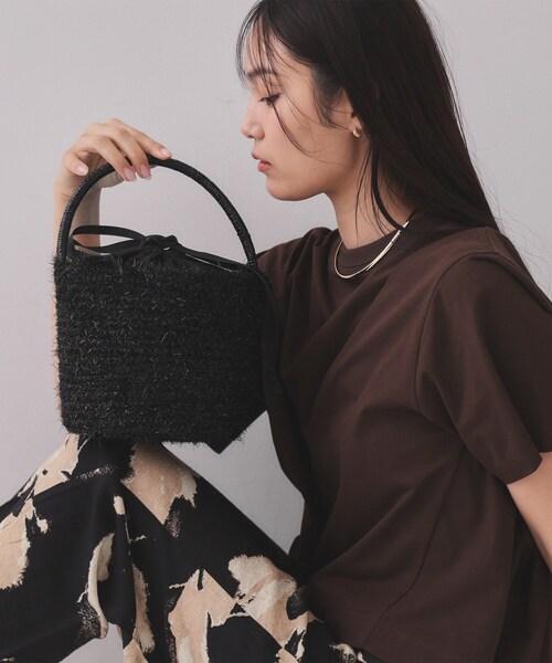 OPAQUE.CLIP（オペークドットクリップ）の「ラメバスケット調バケットバッグ（ハンドバッグ・レディース・ブラック/シルバー・00）」の10枚目の写真