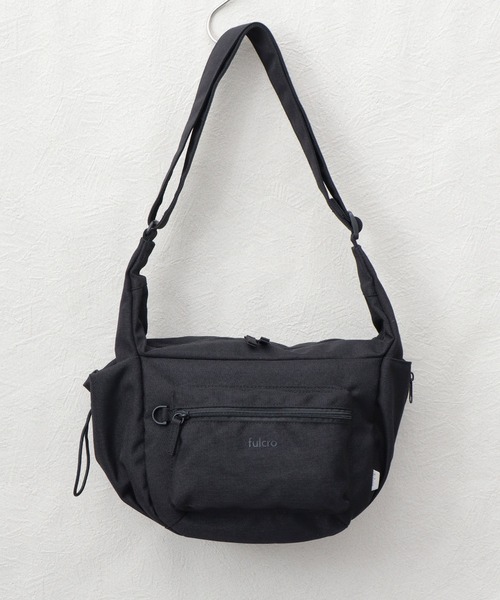 A.M.S.（エーエムエス）の「fulcro フルクロ 撥水 6ポケット ショルダーバッグ コンプリート A5サイズ収納対応 Cityシリーズ（ショルダーバッグ・メンズ・ブラック・FREE）」の2枚目の写真