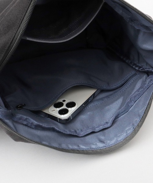 A.M.S.（エーエムエス）の「fulcro フルクロ 撥水 6ポケット ショルダーバッグ コンプリート A5サイズ収納対応 Cityシリーズ（ショルダーバッグ・メンズ・ブラック・FREE）」の9枚目の写真