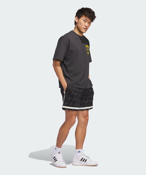 韓国人気 [adidas] カリームスカイフック 半袖 Tシャツ(2color) adidas（アディダス）の「カリーム スカイフック 半袖Tシャツ