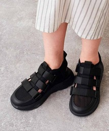 Live in comfort | リブ イン コンフォート 毎日遣いも旅行にも!軽さがうれしいスニーカーサンダル〈ブラック〉(サンダル)