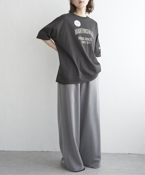 DISCUS ATHLETIC(ディスカス アスレチック)の「DISCUS ATHLETIC ロゴプリントルーズTシャツ(Tシャツ/カットソー・レディース・ブラック/サックスブルー/オフホワイト/チャコール/レッド・M)」の21枚目の写真