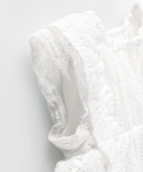 BRANSHES(ブランシェス)の「【キッズとおそろい】スカラップ刺繍トップス&ボトムスセット(その他ベビーウェア・キッズ・オフホワイト/グリーン・70/80)」の5枚目の写真