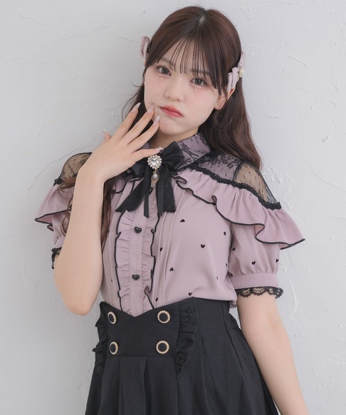 ROJITA(ロジータ)の「ハートフロッキー半袖フリルブラウス(シャツ/ブラウス・レディース・ホワイト/グレー/ピンク・FREE)」の1枚目の写真