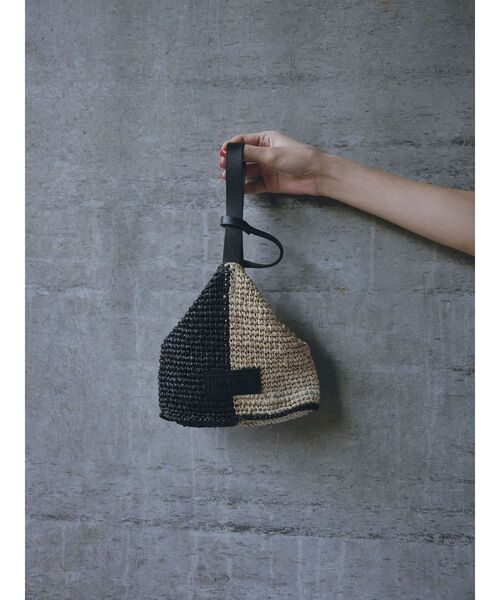 UN3D.（アンスリード）の「BICOLOR RAFFIA MINI BAG / バイカラーラフィアミニバッグ（ハンドバッグ・レディース・ブラック/オレンジ・FREE）」の21枚目の写真