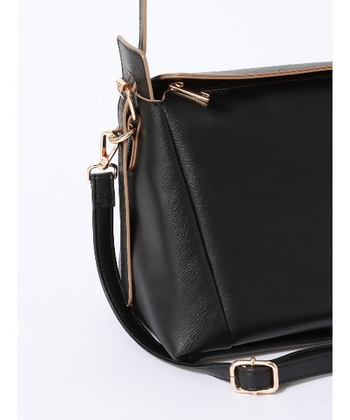 SUIT SQUARE（スーツスクエア）の「WEB限定 2WAYハンドバッグ フェイクレザー（ハンドバッグ・レディース・ブラック系/ブルー系/ライトグレー系・F）」の5枚目の写真