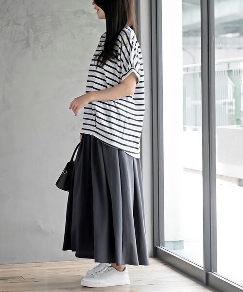 rps（アールピーエス）の「接触冷感ツータックワイドパンツ（その他パンツ・レディース・チャコールグレー/ブラック/グレイッシュベージュ/ライトカーキ・M）」の6枚目の写真