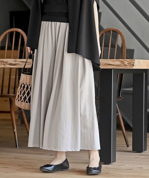 rps（アールピーエス）の「接触冷感ツータックワイドパンツ（その他パンツ・レディース・チャコールグレー/ブラック/グレイッシュベージュ/ライトカーキ・M）」の17枚目の写真