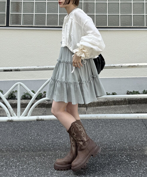 w closet（ダブルクローゼット）の「【3色展開】ティアードミニキャミワンピース（ワンピース・レディース・オフホワイト/ブラック/グリーン・FREE）」の20枚目の写真