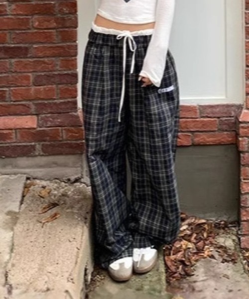 SHEPP（シープ）の「ワンポイントダブルウエストチェックパンツ（スラックス・レディース・グレー・M/L）」の3枚目の写真